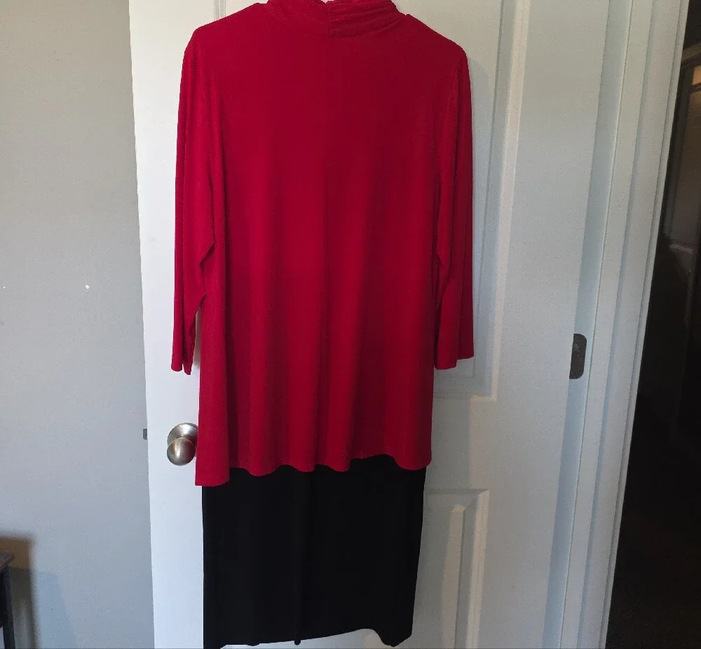 connected apparel Red Draped Top with Black Skirt Two-Piece Set